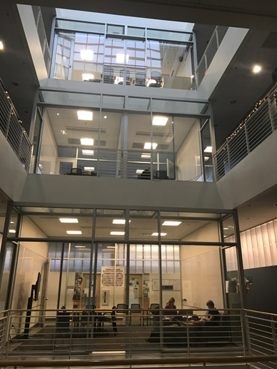 斯坦福大学教室